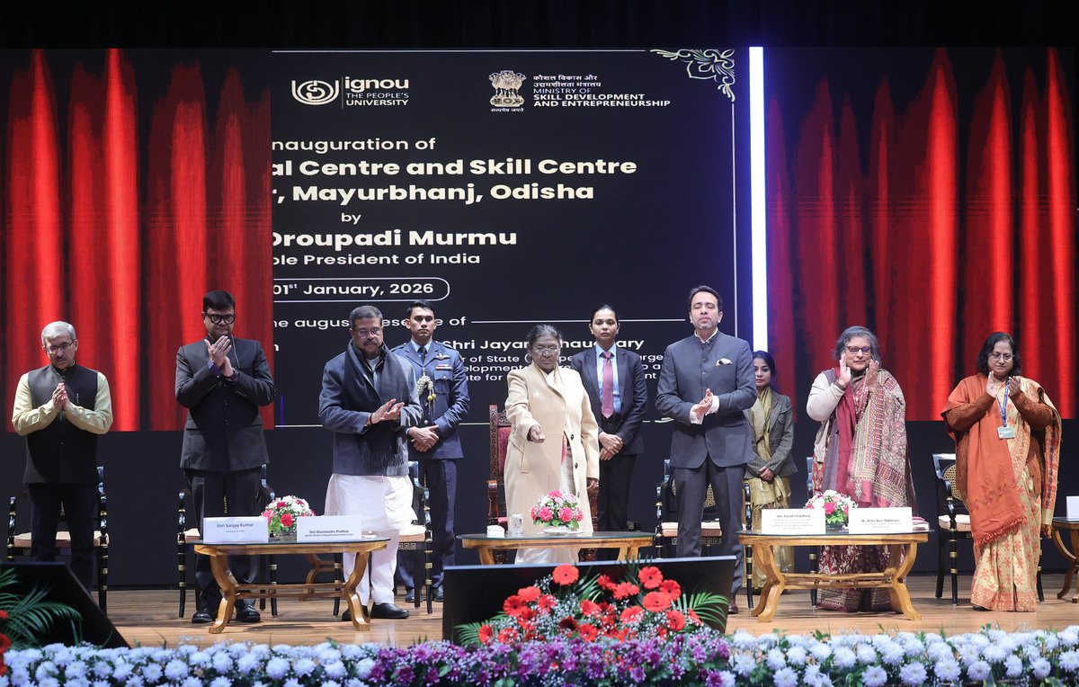 dpradhanbjp's tweet photo. Honoured to join Honorable President Smt. Droupadi Murmu ji @rashtrapatibhvn and my ministerial colleague Shri @jayantrld ji to inaugurate the IGNOU Regional Centre and Skill Centre in Rairangpur, Odisha and also launch the #SkillTheNation Challenge—a national call to empower citizens through skills. 

Grateful to Hon’ble President for launching these initiatives that will further boost education, skilling, employment and entrepreneurship.