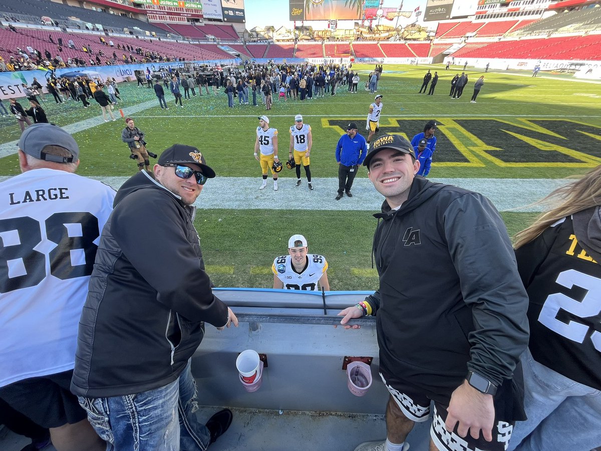 Kaydty's tweet image. Thanks for letting me tag a long on your journey buddy!  Love ya!  Hawks forever!