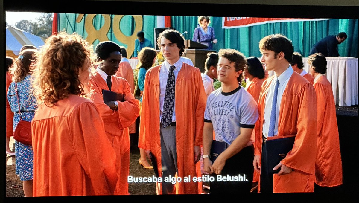 zapi's tweet image. Con estos guiños como no vamos a estar viendo el final de #StrangerThings a esta hora de la mañana.
De la tracklist del último capítulo ( Prince, Pixies y Iron Maiden 🤤 ) hablamos otro día.