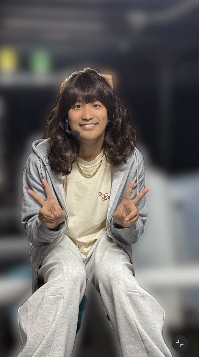 10te14's tweet photo. てんなお年越しWESTA!とっっっっっても楽しかった🥹👏🏻
始まる前にパラパラもう踊れないかなぁまだ体覚えてるかなぁって話してたらパラパラメドレー来て全然全部踊れて爆笑だし何よりもハーフアップ桐子に1番テンションあがった可愛かった🥹🧡
今年ものんびり照史くんに会いに行くのでよろしくです😉 https://t.co/UkyWfSmpbh