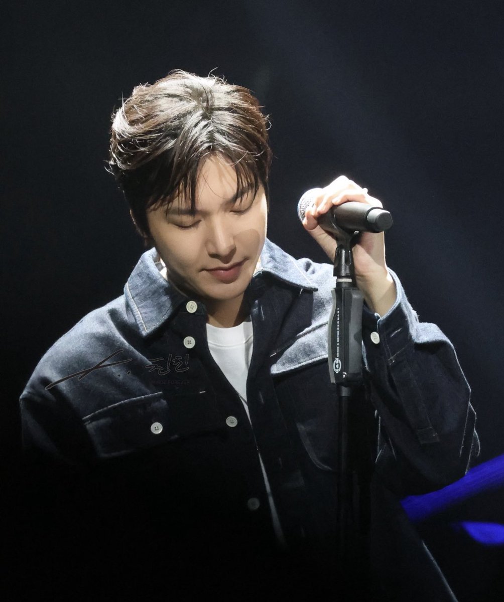 What a hard year he had to go through…we could imagine but never did he let it show…
In the fan meetings after WTSG we saw only love in his smiling face, only for split seconds his teary eyes showed the battles he was fighting! 

All I am going to do is 2026 is love him harder!