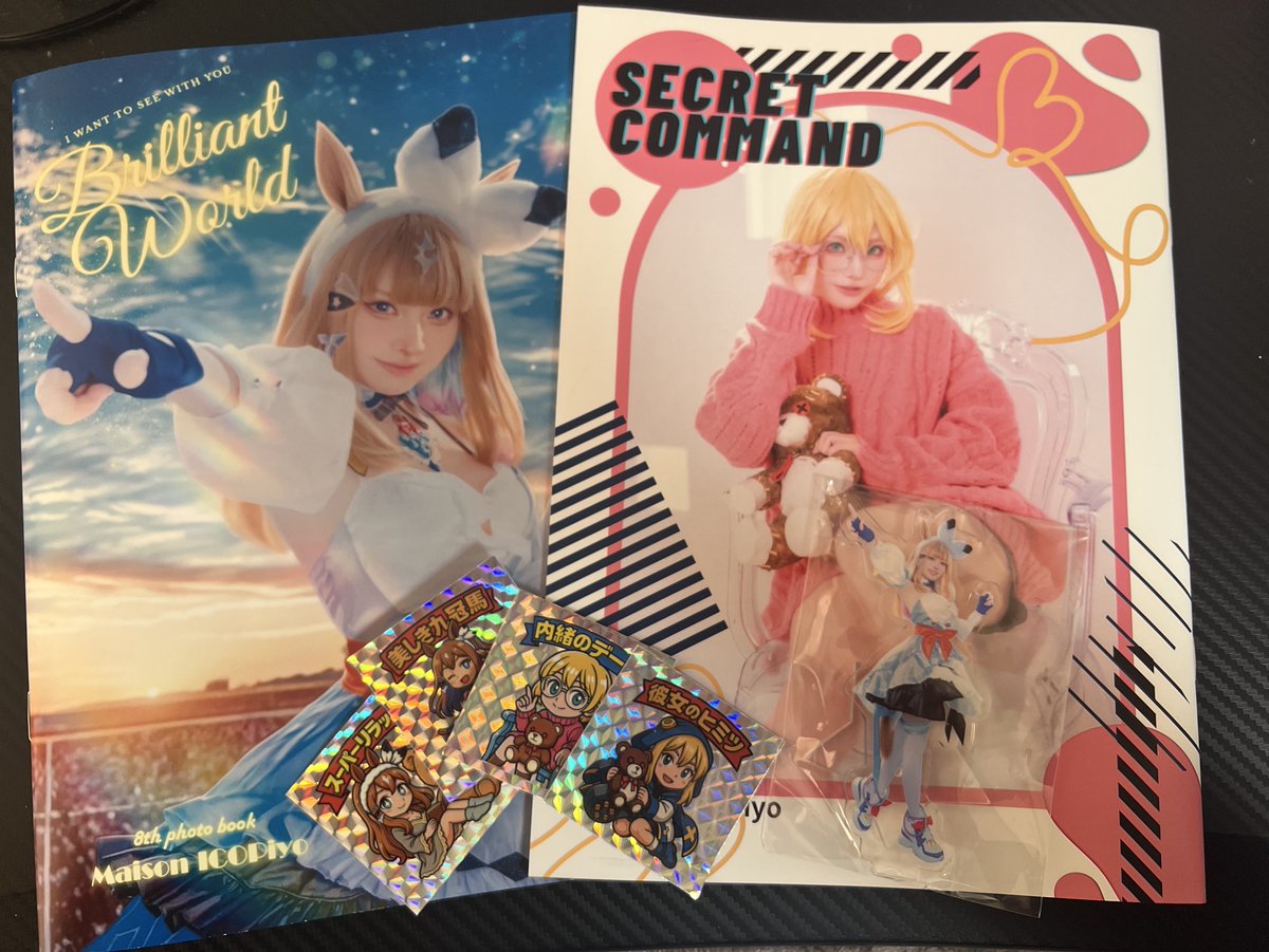 ICOさん(@ICO_999 )の新刊セットゲットしました！！ チェキのお絵描き