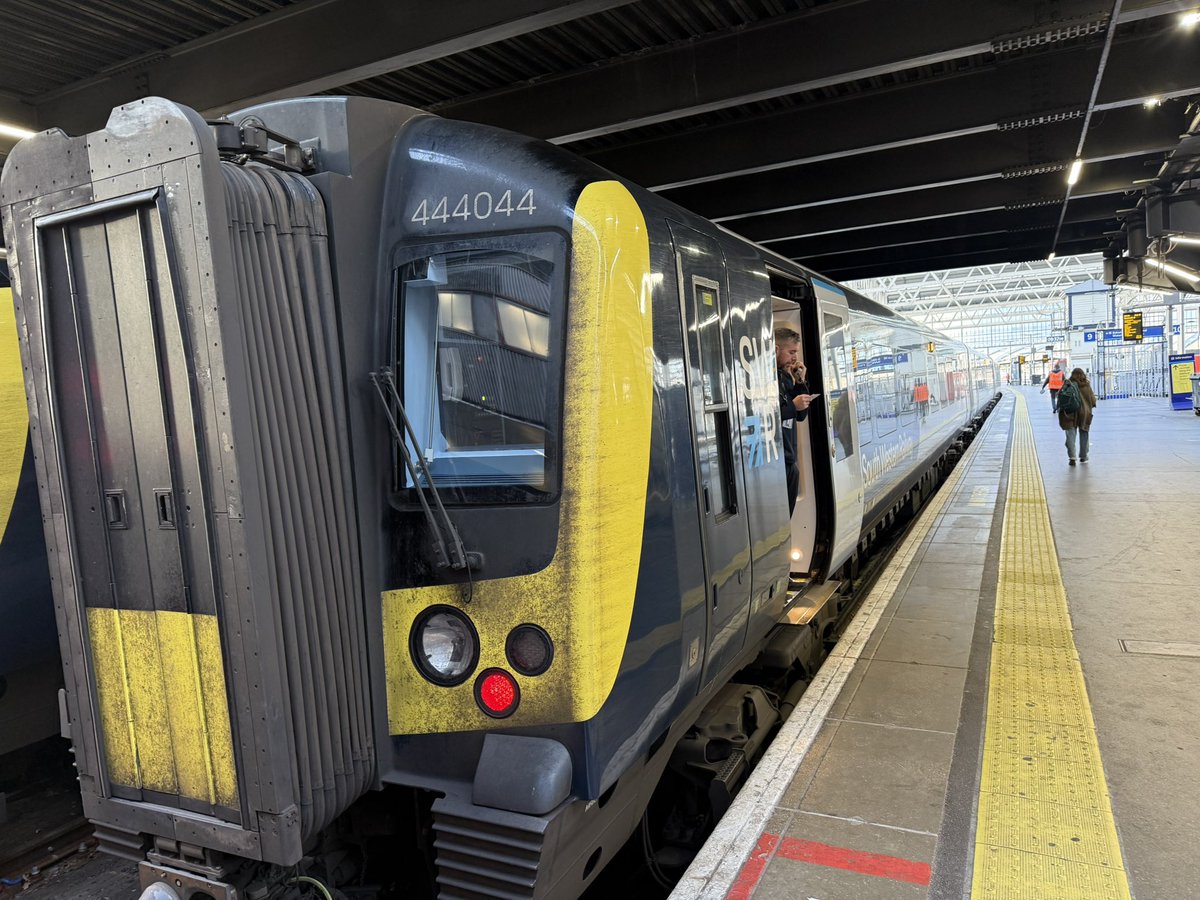 teru_tokyo2020's tweet image. いよいよサウサンプトンへ🚃
いろんな人に乗り換え場所聞いてやっと辿り着けた🙇‍♂️