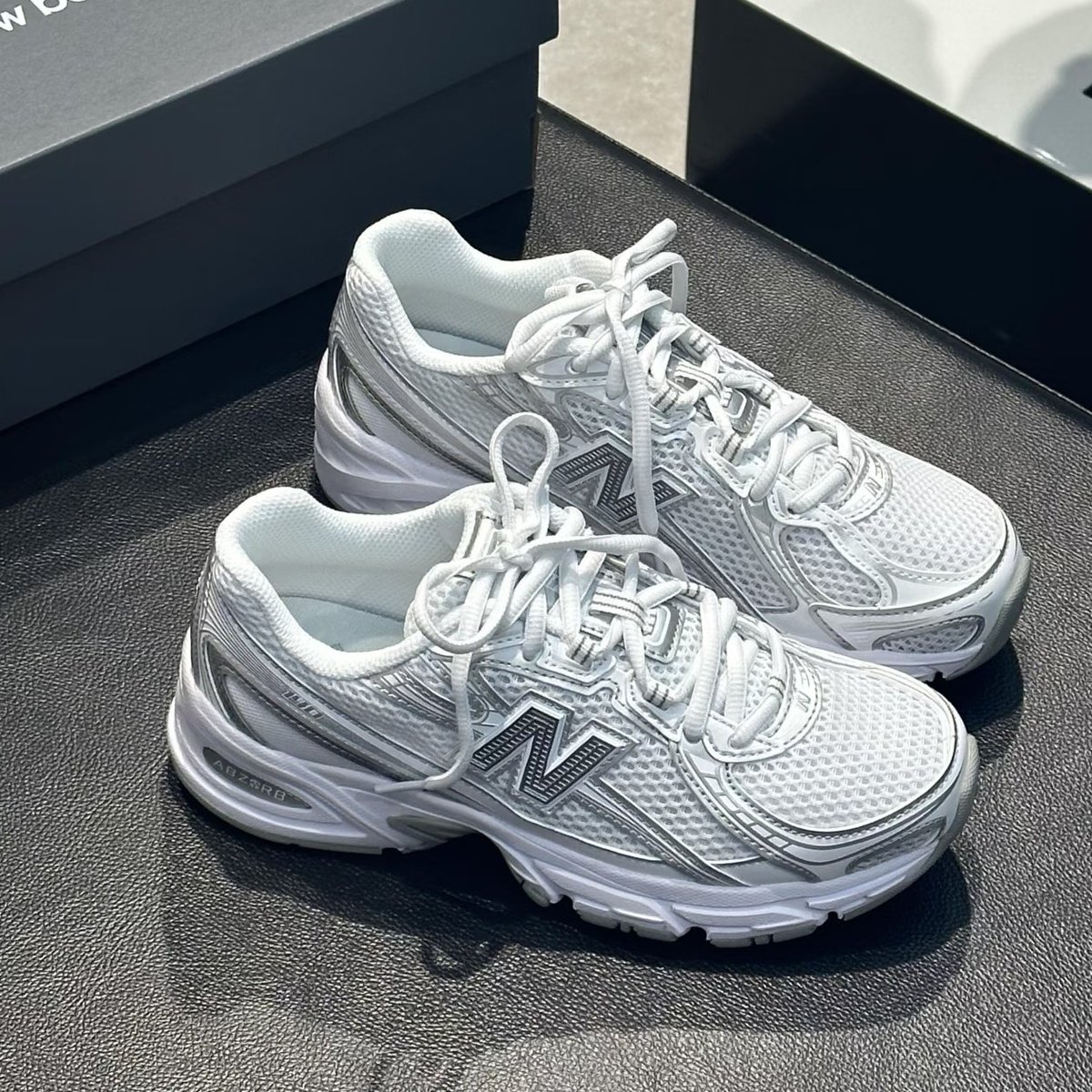 binnssi2's tweet photo. Adding New Balance 740 to my 1.1 wishlist — classic, calm, and easy to style https://t.co/7IyFITgz4Y