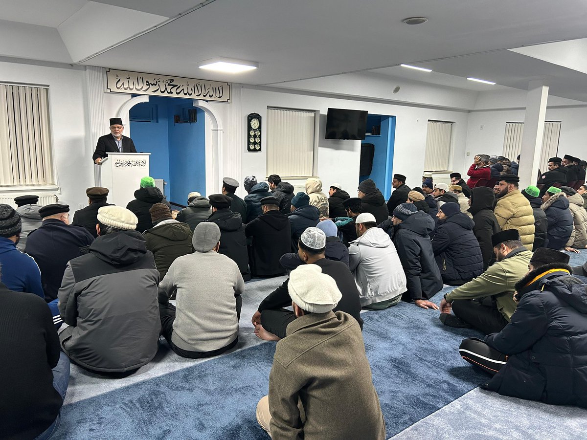 Mobarak Moskee tweet media