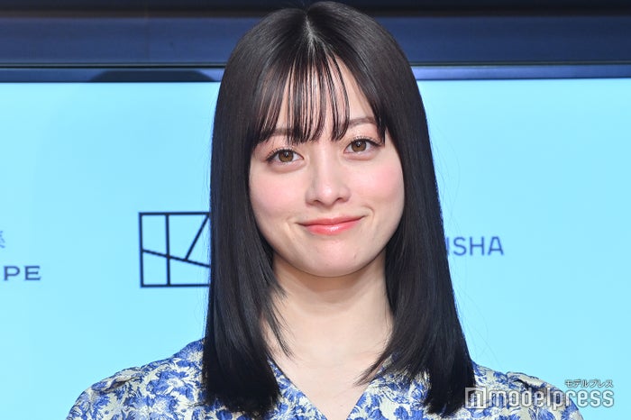 modelpress's tweet photo. 【クイズ＄ミリオネア💰️】

橋本環奈が1000万円獲得🎉
13年ぶり番組復活で最初の挑戦者

🔻写真・記事詳細はこちら
https://t.co/Ie6inxVpZO

@H_KANNA_0203 https://t.co/AN5UW3lpzb