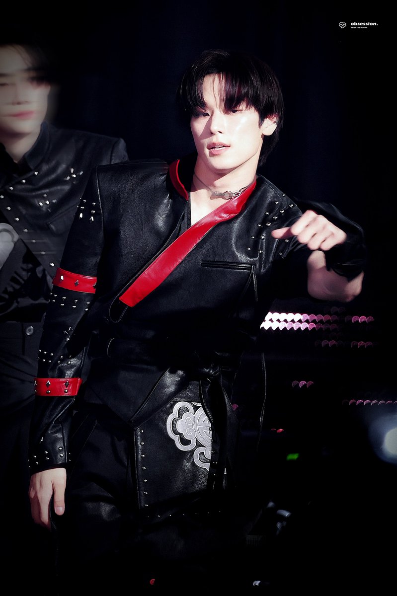 ๐ผ๐ฏ๐๐ฒ๐๐๐ถ๐ผ๐ป. tweet media