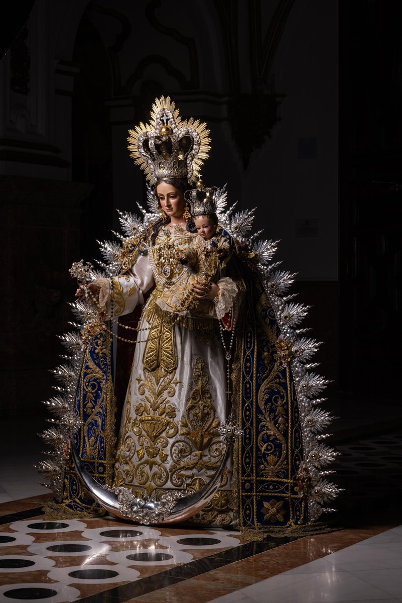 ¡Salve! Surco abierto donde Dios se siembra.

1 de enero: Santa María, Madre de Dios
#CofradíasMLG
