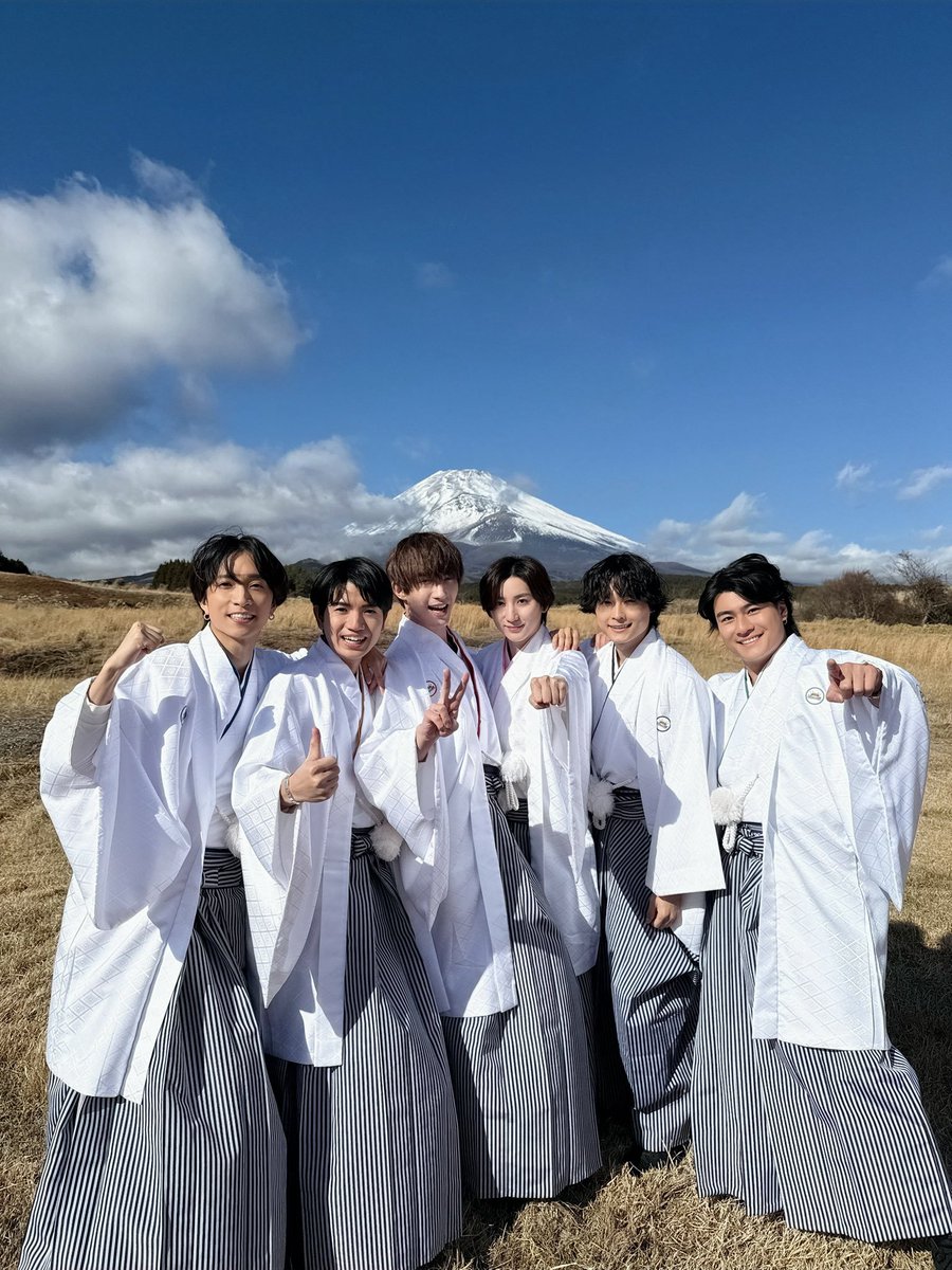Jesse_Staff's tweet photo. 👑 𝐇𝐚𝐩𝐩𝐲 𝐍𝐞𝐰 𝐘𝐞𝐚𝐫
🔈『6SixTONES』𝟤𝟢𝟤𝟨

#シクスト #6SixTONES https://t.co/bMAq2r1VmL