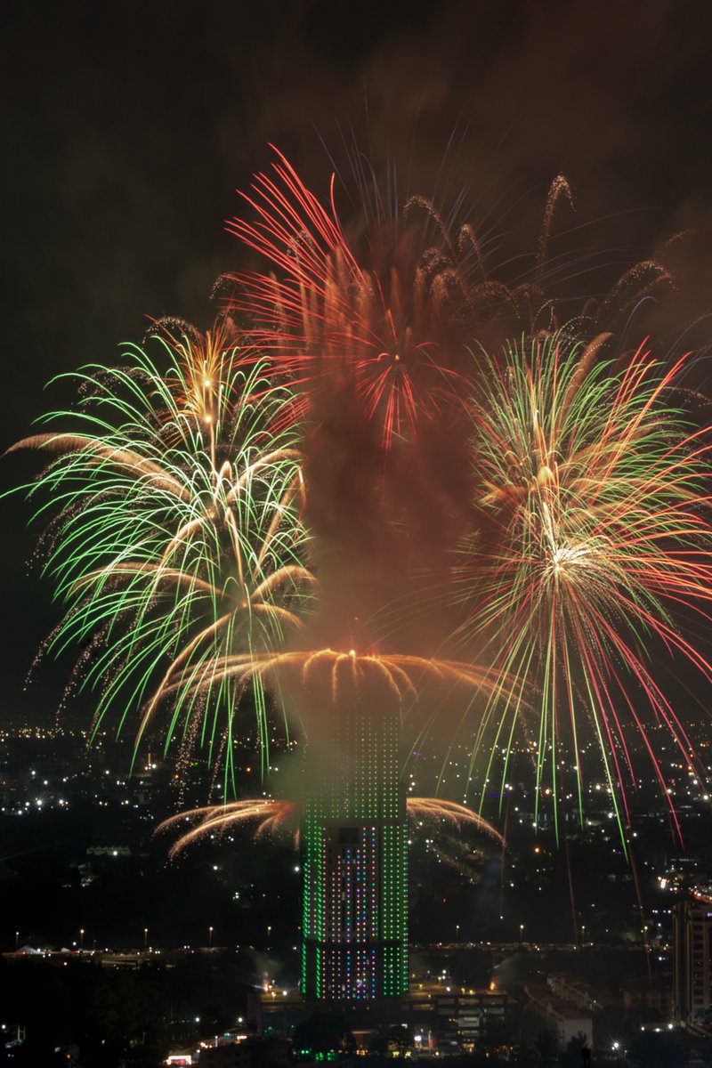 OldMutual_Ke's tweet photo. Happy New Year! 

As we welcome 2026, thank you to everyone who joined us for the biggest fireworks crossover show - lighting up the Nairobi skyline as we ushered in the New Year in spectacular fashion.

This celebration was our humble way of saying Asante kwa jana, leo na kesho, as we marked 180 years of existence.

Here’s to new beginnings, shared progress, and a future full of possibilities.

#HappyNewYear #Asante #180YearsStrong #OMFestival #OMFireworksShow #NairobiSky #Welcome2026