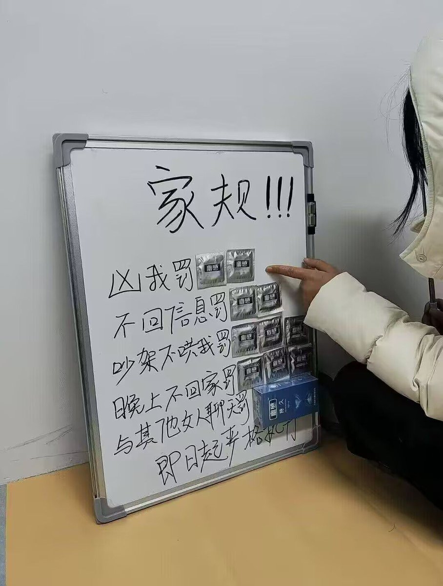 新年快乐 🎊
我豆超级正能量，从来不存在假抽
感谢 404豆豆 为大家送上的新年福利～本次由 404豆豆 赞助
共抽取 15 杯喜茶
参与条件：
•评论转发这条推文
•关注 
 <a href="/404fyp/">404豆豆豆豆</a> 
 <a href="/DOTA521521/">叮咚</a> 

📍 抽奖将使用机器随机开奖
📍 全程公开透明，公平公正
📍