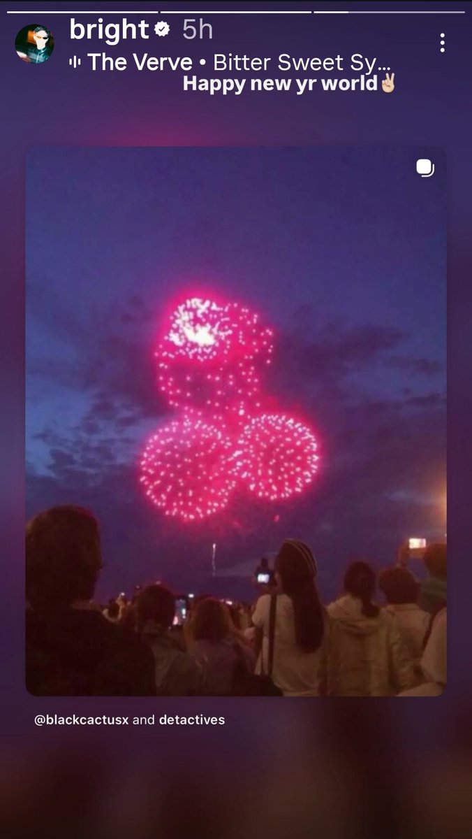 Binmyheart999's tweet image. Happy new year world ✌️

IGs : bright

Bright Vachirawit
#bbrightvc @bbrightvc
#bright