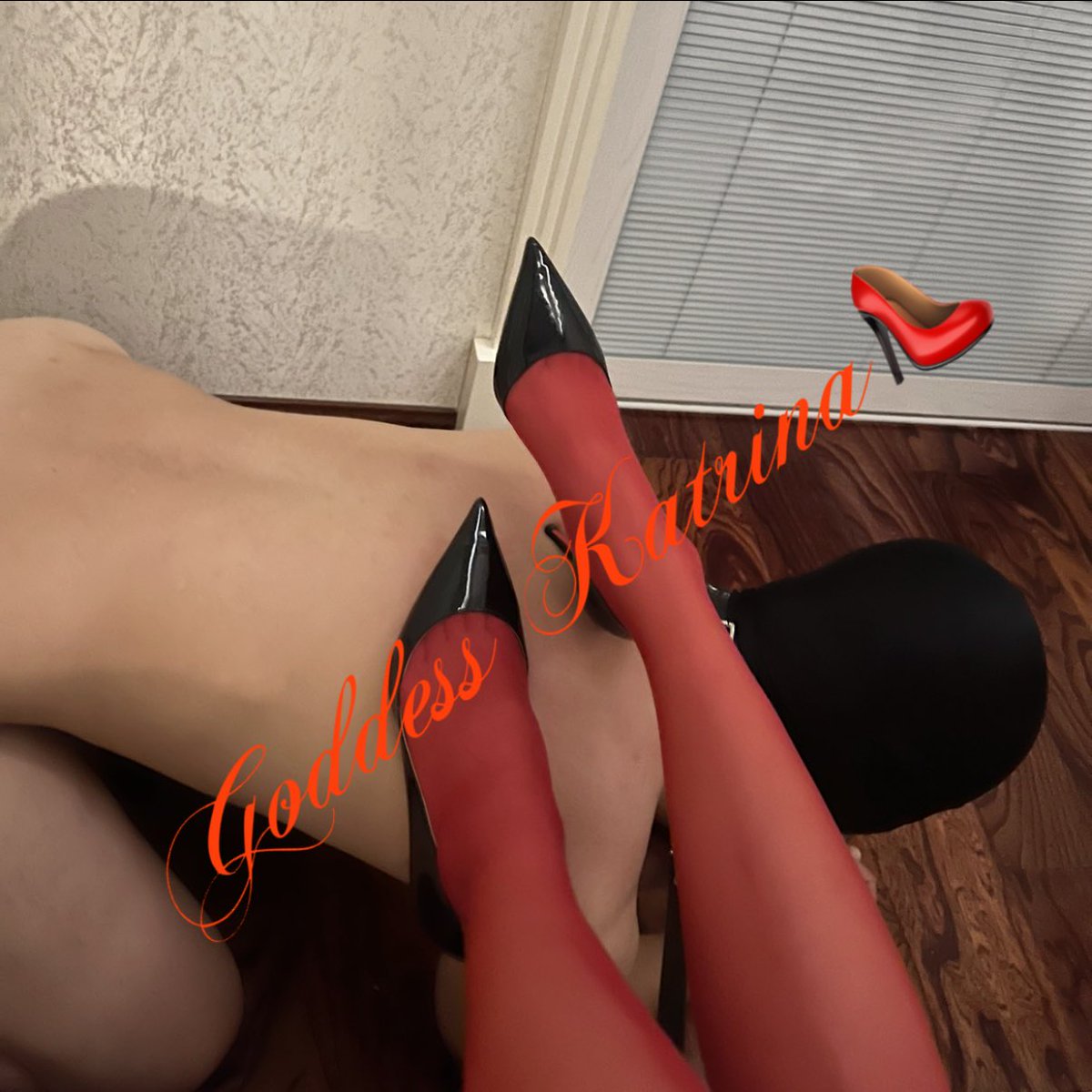 GoddessKatrin13's tweet photo. 当你沦为工具的那一刻 
你的内心和身体已经得到了救赎 
被我随意使用
剥夺你的人格 
改变你的内心
#洗脑调教 #洗脑压榨 #物化调教 #贞操管理 #chastitylock #恋物癖 #bdsm #findom #Chastity #女王 #调教 #男m #字母圈 #绿奴 ＃丝袜 #恋足 #贞操控制 #贡畜 #足交 #ATM奴 #女王调教 #女S男M https://t.co/VTtQpc5Wrx