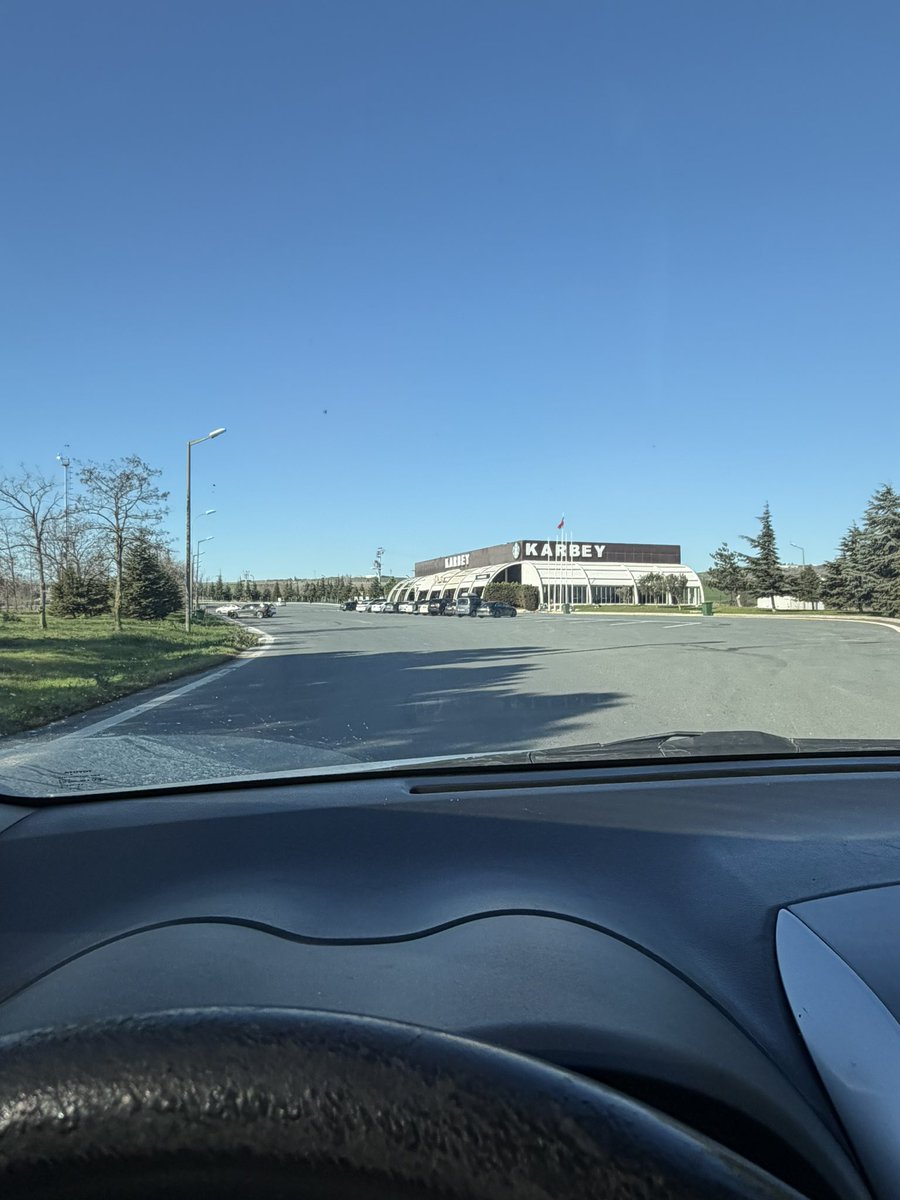 #2026 nın ilk günü..

Yılı nasıl karşılarsan öyle geçer diyenler Yalan olsun Allah'ım...

#12.yargıpaketi