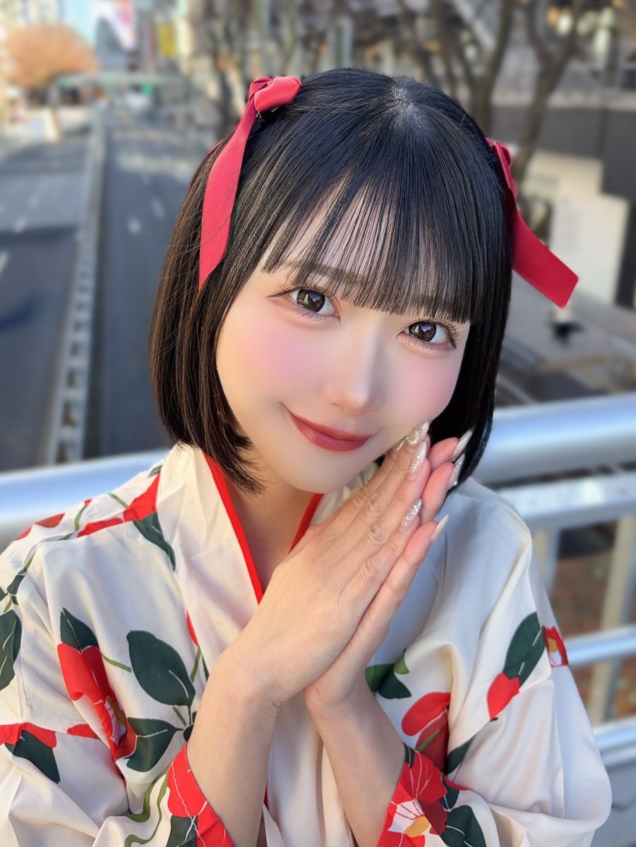 新年明けましておめでとうございます🌛🤍