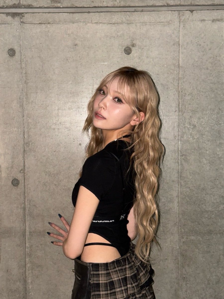 まゆちゃんお気に入りスタイリング✨ 手足長くてスラッとしてて綺麗