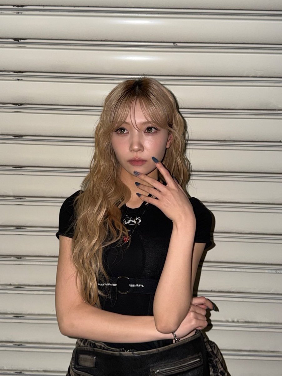 まゆちゃんお気に入りスタイリング✨ 手足長くてスラッとしてて綺麗