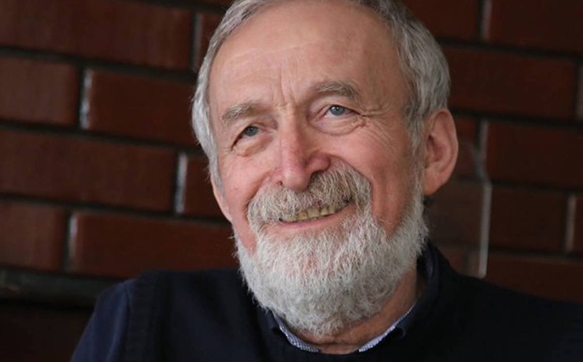 Yeni yıla üzgün başladık!

Meslektaşımız Hüseyin Aykol’u kaybettik.

Başta ailesi ve sevenleri olmak üzere tüm basın camiasının başı sağolsun.