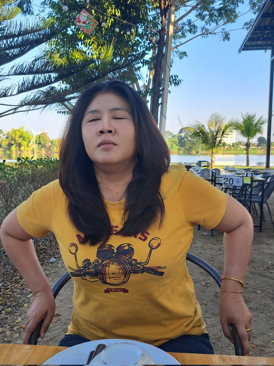 ตามติดชีวิตSEXเจี๊ยบ K.P.P tweet media