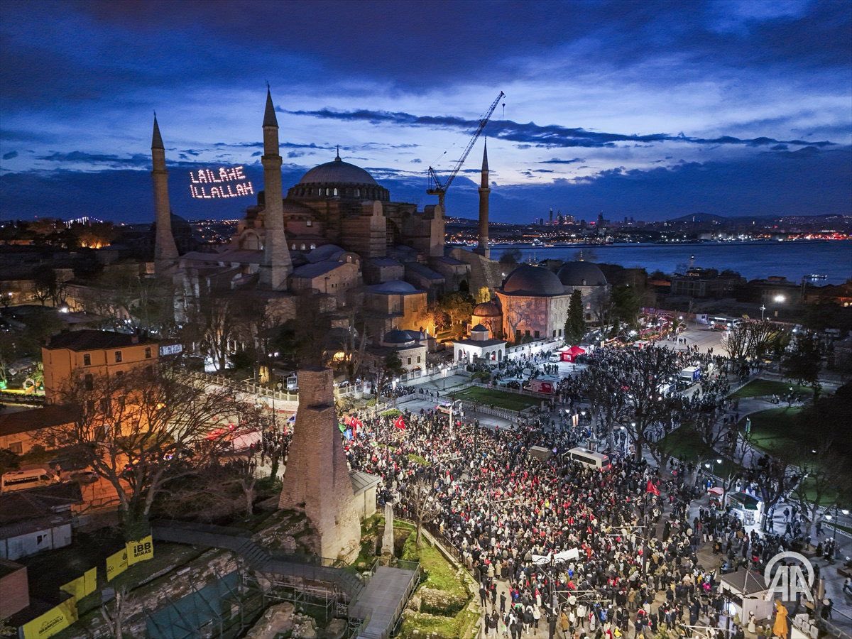 _cevdetyilmaz's tweet photo. İnsanlık İttifakı olarak Filistin halkına, Gazze’ye ve yeryüzündeki tüm mazlumlara İstanbul’dan yüz binlerce selam…

Emeği geçen kişi ve kurumlara gönülden teşekkür ediyoruz.

#GazzeyiUnutma
#JusticeForGaza https://t.co/E1dAMXxctl
