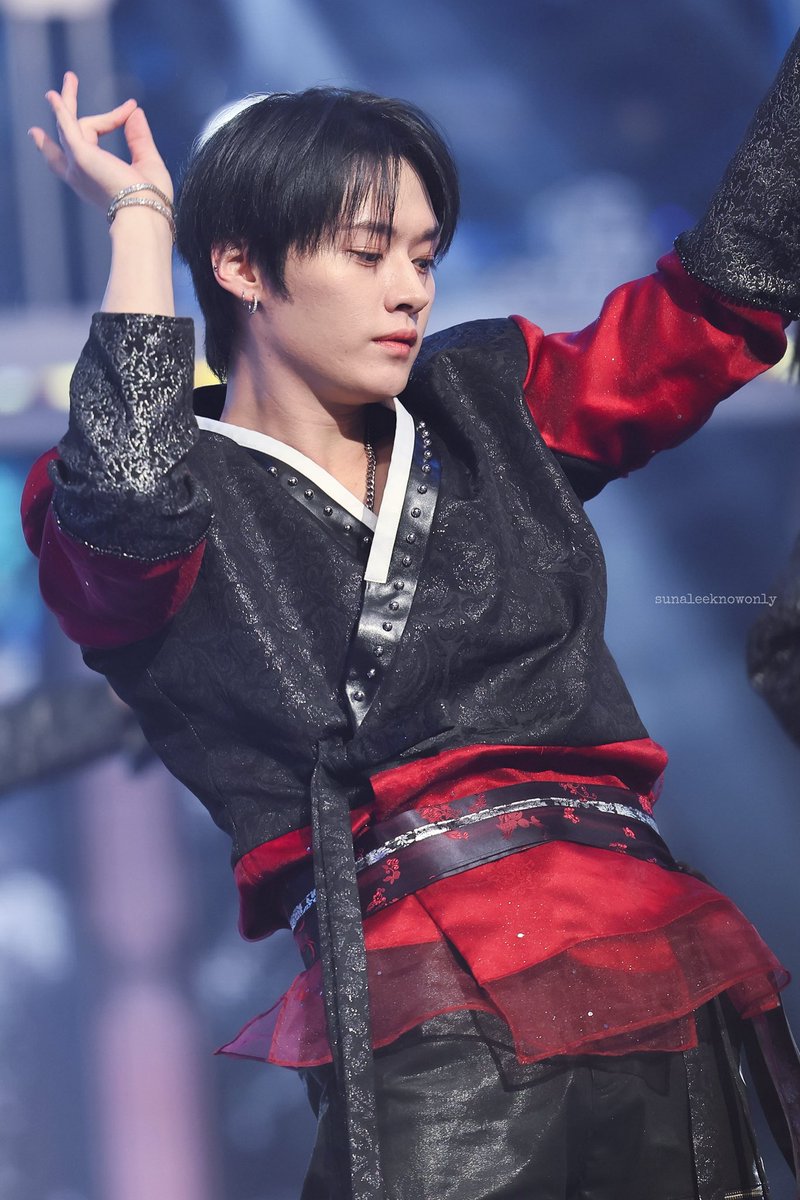 sunaleeknowonly's tweet image. raw pics