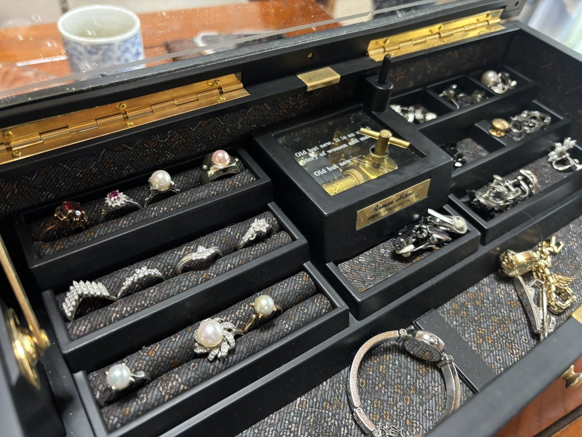 祖父母宅行ったら母特性お雑煮&amp;がめ煮と姪からの手作りアクセと祖母からの指輪バイキングがあり愛を感じました いつもありがとう