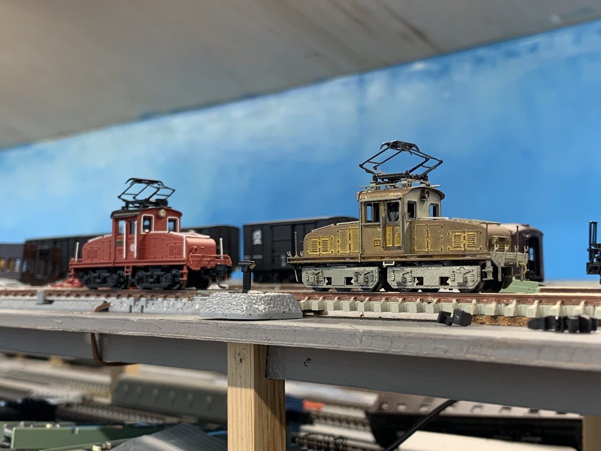 harukaze76's tweet photo. 2026模型初め。��
さいたま鉄道模型フェスタで入手したED26の手直しと初めてのペーパーキットの組み立て。　#ワールド工芸　#甲府モデル https://t.co/8ET8tjXaMI