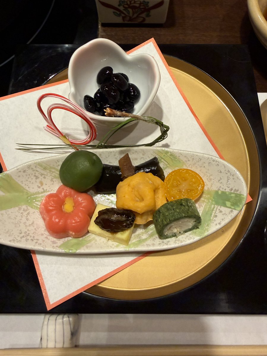 maabbkk's tweet image. あけましておめでとう御座います。本年も良い年でありますように