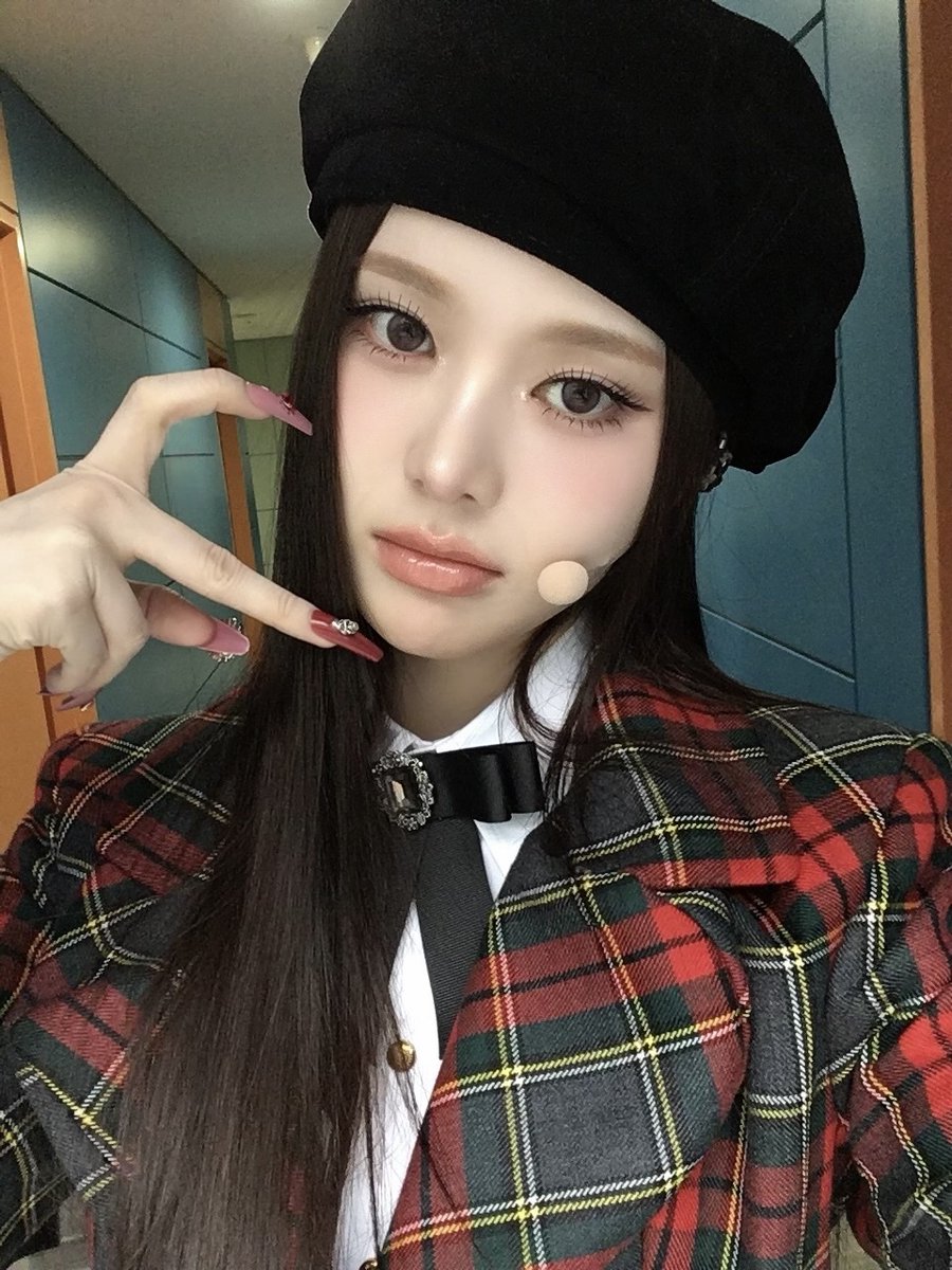 izME📮] 初恋❤️🖤 #izna #이즈나 #BANGJEEMIN #방지민 #バン・ジミン