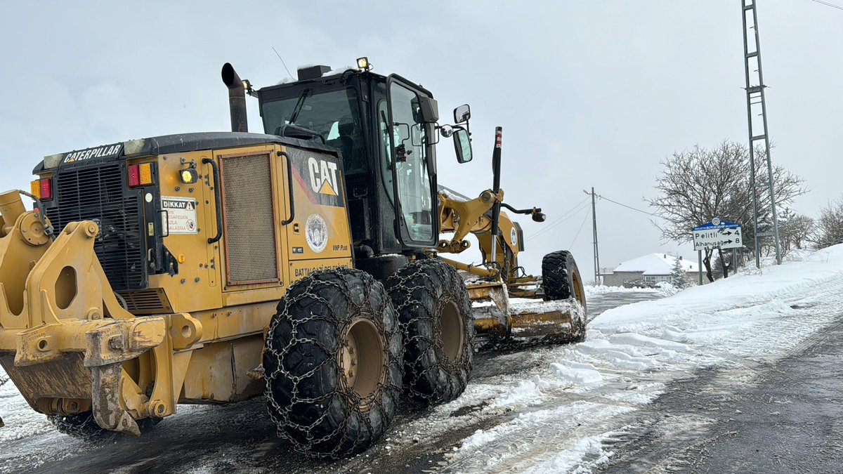Güne koordinasyon merkezimizde başlayarak, arkadaşlarımızla birlikte günün planlamasını gerçekleştirdik. 

Ardından kırsal mahallelerimizde yapılan çalışmaları incelemek üzere; Hisartepe ve çevre mahallelerimizi ziyaret ettik. 

Ekiplerimiz yine sahada büyük bir özveriyle