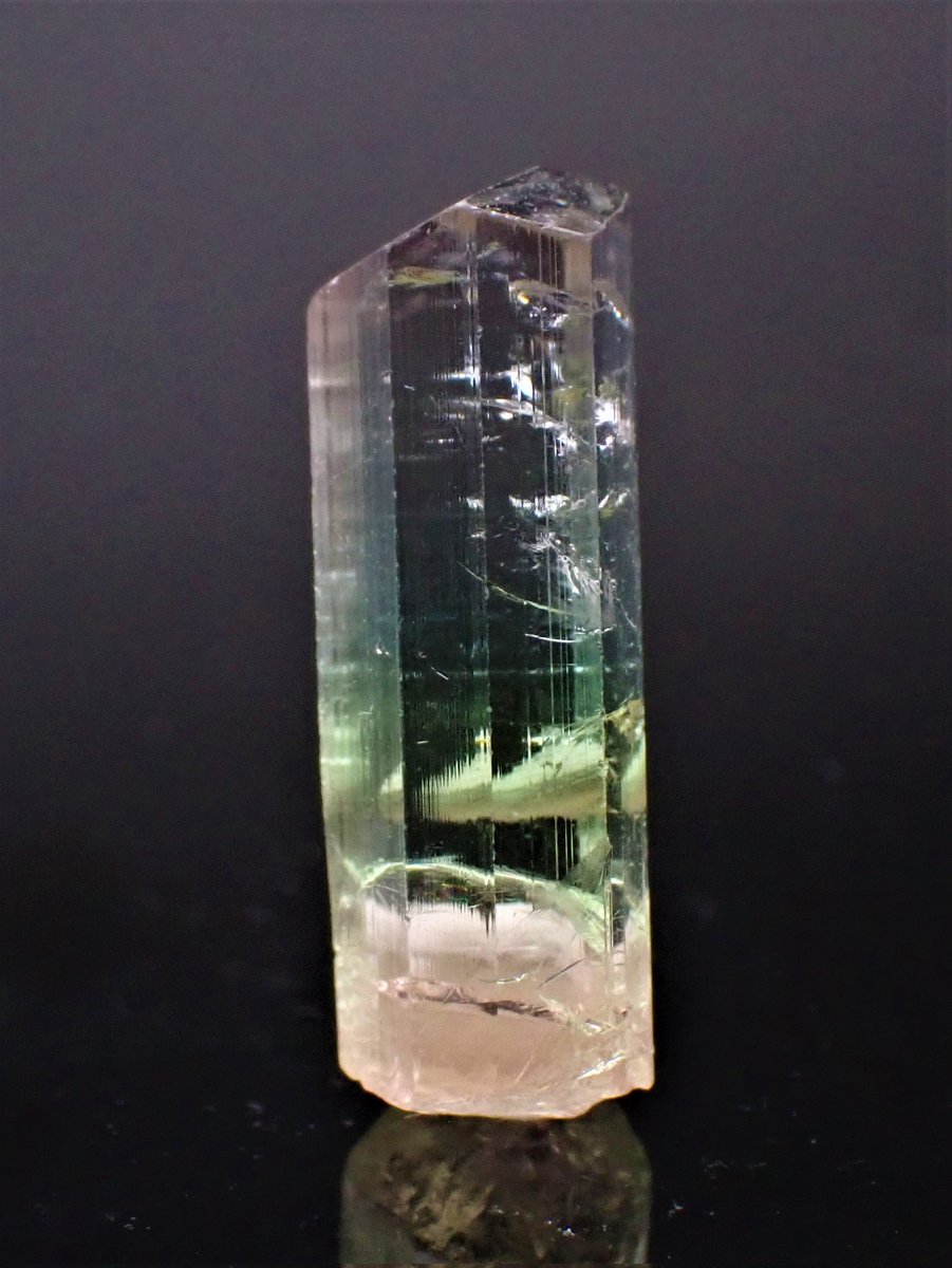 rica1663's tweet image. #石好き民格付けチェック2026 第3問♡
日本産のトルマリンはどれ？

①1枚目の写真
②2枚目の写真
③3枚目の写真
④4枚目の写真

#芸能人格付けチェック
回答は↓のPostの選択肢から選んでね♡