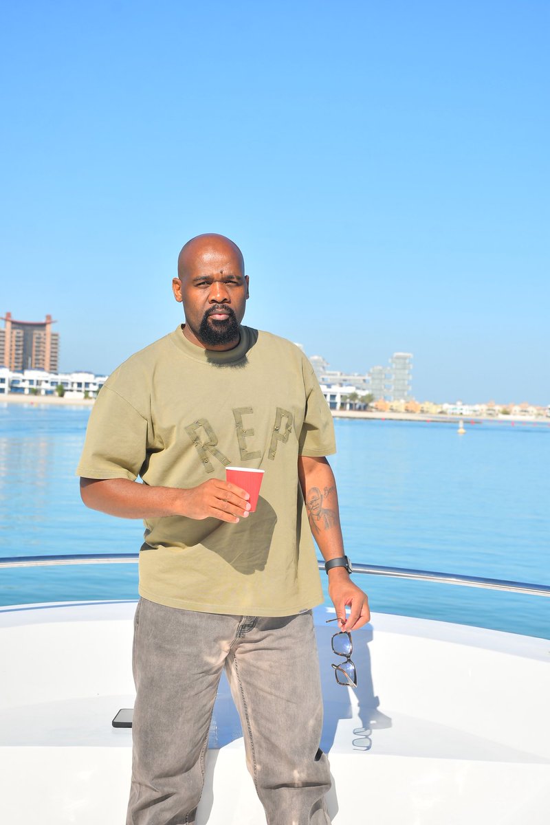 I forgot that today is my birthday... By the way, there's a day that I was born.