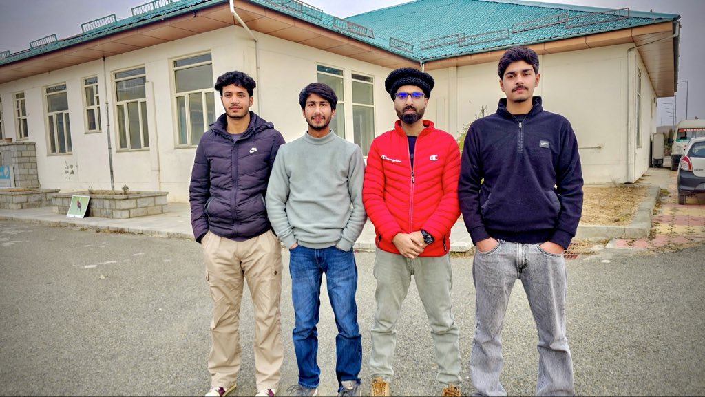 Meer Aamir tweet media