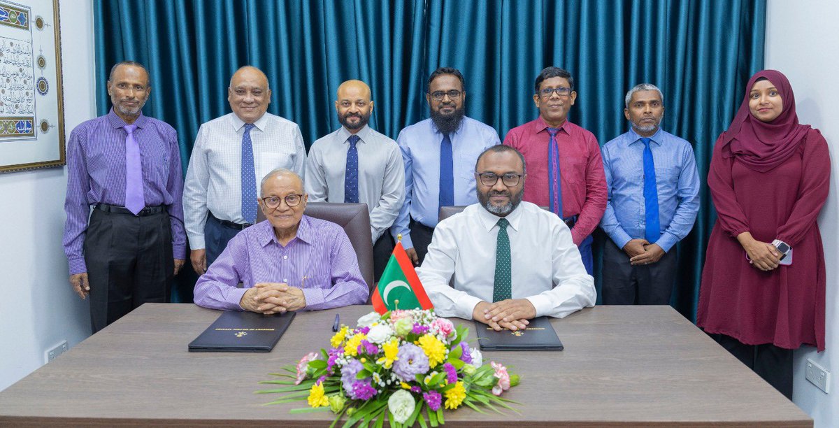 It was such a pleasure to sign on behalf of the <a href="/TheMaumoonFdtn/">The Maumoon Foundation</a> an MoU with the Islamic Ministry. We look forward to working together for the benefit of our people in islamic social and educational work. I thank Minister Dr <a href="/Mohamedshaheem1/">Mohamed Shaheem Ali Saeed</a> for his continued support.