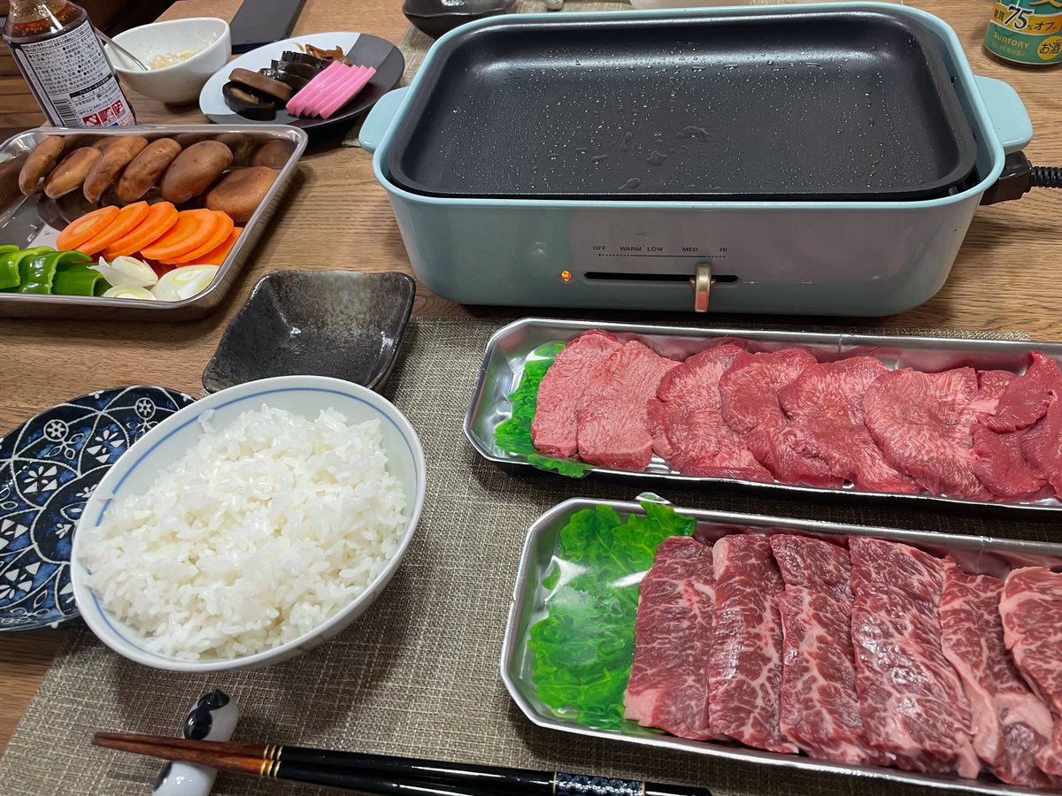 syatten's tweet image. 今晩は焼肉よ〜