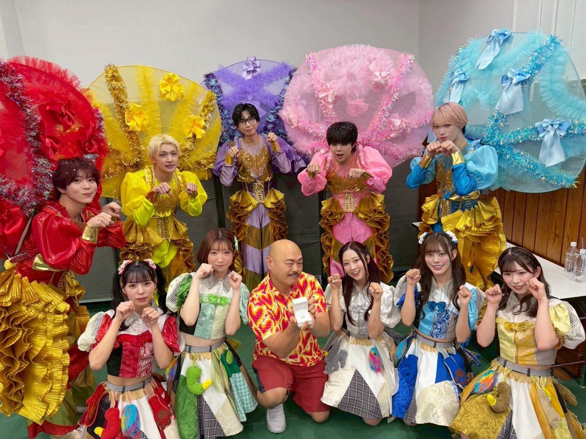 第9回 #ももいろ歌合戦 にて #クロちゃん さん #豆柴の大群 さん とお