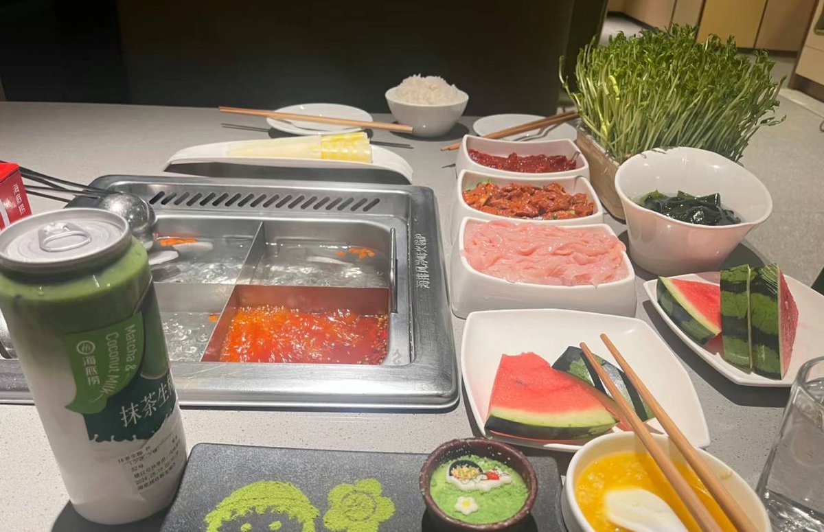 不早睡的kk tweet media