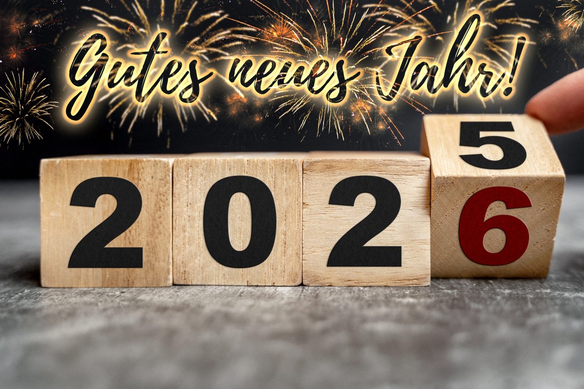 🍀<a href="/CelinaJaitly/">Celina Jaitly</a> Happy New Year liebe Celina ! 🍀💝💖💗❤️🌹🌼🌻🌸💐💥✨💫⭐️🌟