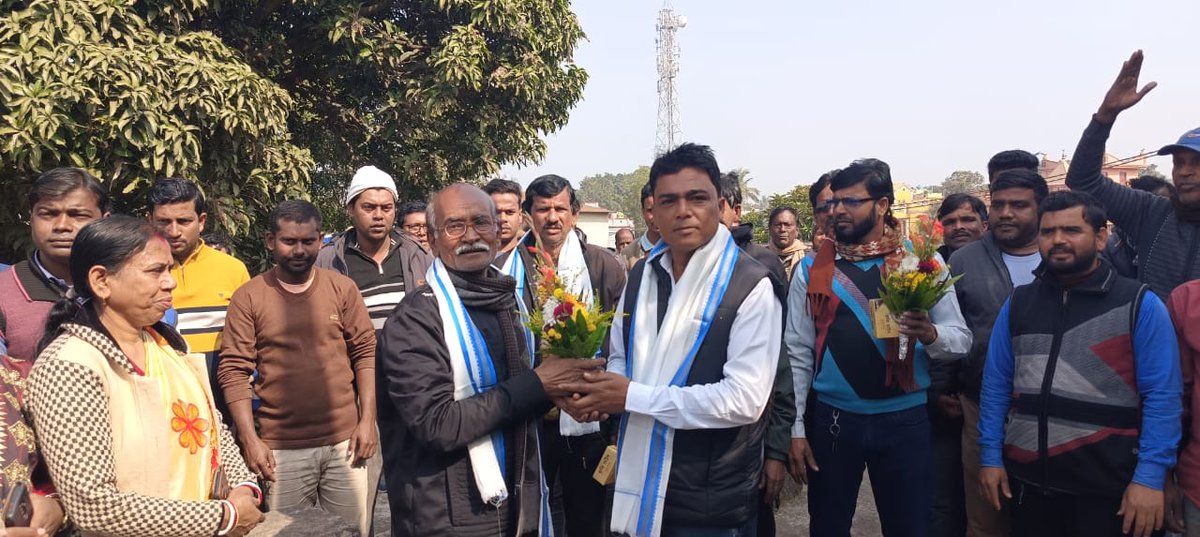AitcRajes's tweet photo. জয়পুর ব্লক ত���ণমূল কংগ্রেস কার্যালয়ে দলের 29 তম প্রতিষ্ঠা দিবস উদযাপন ও দলের পুরোনো দিনের নেতৃত্ব ও বিশিষ্ট ব্যাক্তি বর্গদের সম্বর্ধনা প্রদান।
@abhishekaitc @MamataOfficial https://t.co/62nJHpFIgJ