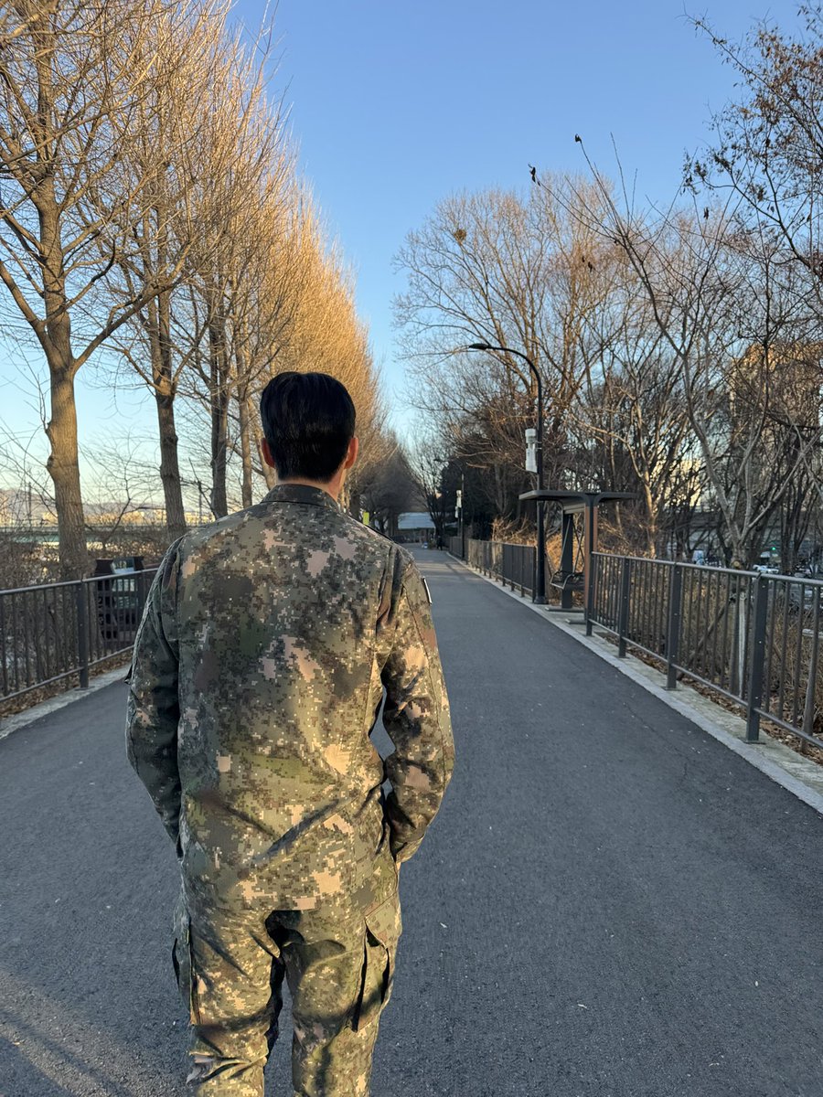 이귀귀 tweet media