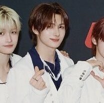 ichaerus's tweet photo. JISUNG....?                              YOUNGJAE.....? https://t.co/6dHcLoW3Nf