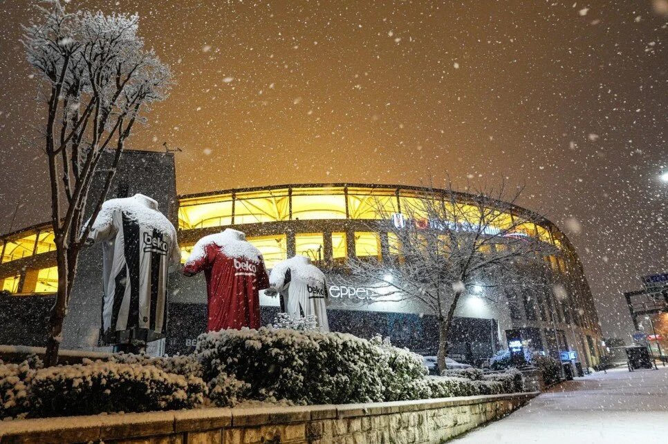 İşte kar, işte yar.❄️ 🦅