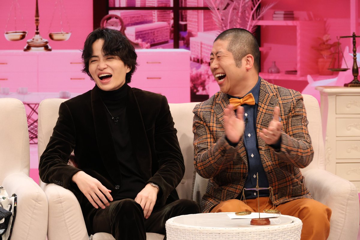 TVGweb's tweet photo. ／
「#アベレー女」今夜放送💄
MC・菊池風磨＆澤部佑インタビュー✍️🏻
＼

▫️初タッグを組んだ感想は…
「毎日考えています、澤部さんのことを」

▫️今回のテーマは「新婚女性」
澤部が菊池に感じた思いも告白💍
「完璧な男に仕上げて送り届けたい」

https://t.co/QzdVVCALQ5

#timelesz @averajyo https://t.co/z3Kp5ZcYSk