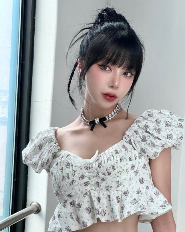 tang__kira's tweet image. Makeup artist/beauty creator Pure.D mengumumkan ia akan menikah

Dia dan suaminya telah kenal 8 tahun, tapi sempet lost contact dan ketemu lagi pas lagi perjalanan ke SPanyol pada musim panas 2024. Suaminya tuh bukan orang asli Korea tapi punya warga negara Korea.

Pure.D cerita…