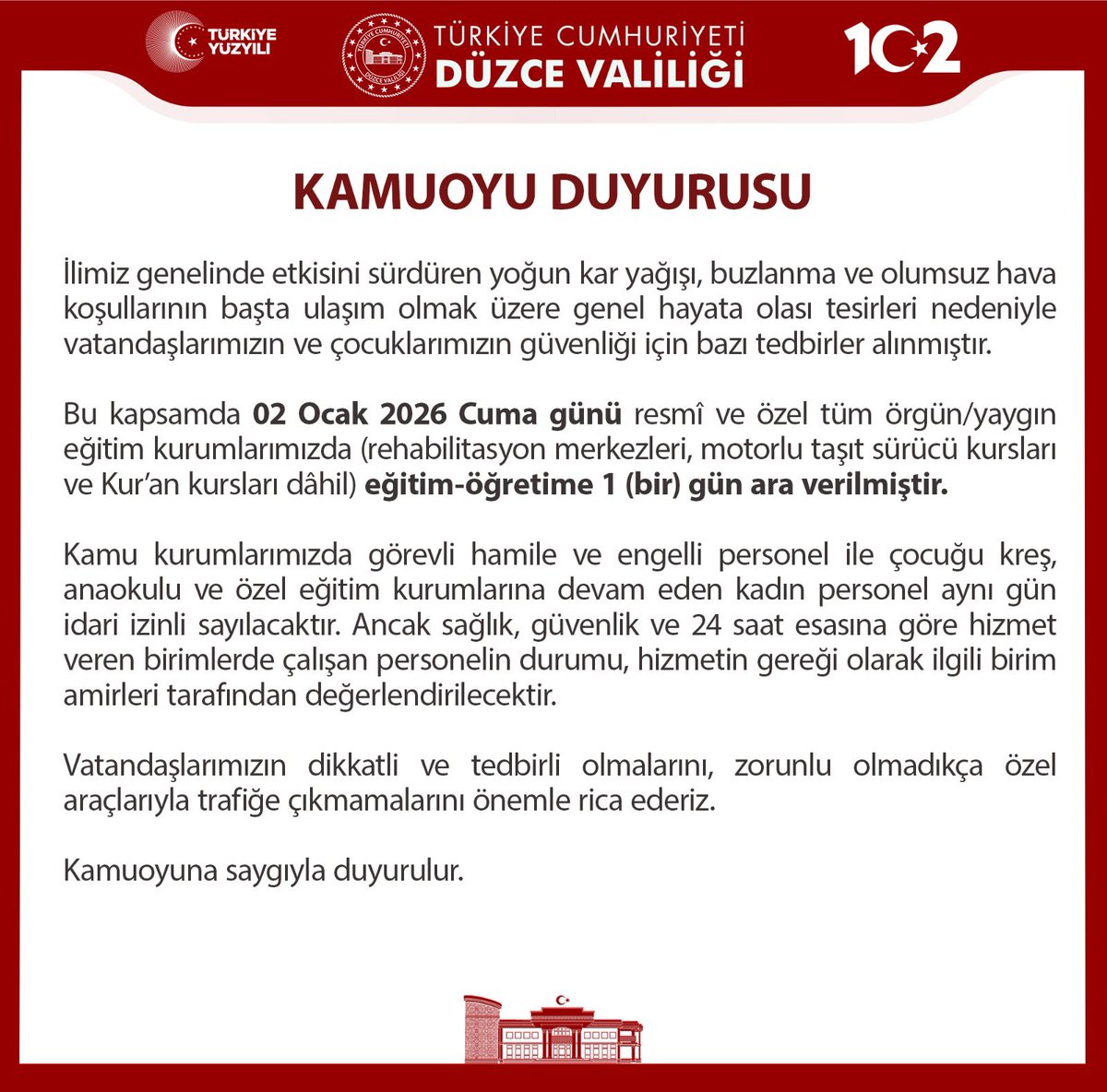 Sevgili öğrencilerimiz, kıymetli öğretmenlerimiz ve değerli hemşehrilerim;

Bugün kar Düzce’mizde gerçekten sözü ele aldı.😊

Evlatlarımızın güvenliğini her şeyin önünde tuttuğumuz için il genelinde okullarımızda eğitime 1 gün ara verdik.

Biliyorum, bu haber en çok çocuklarımızı