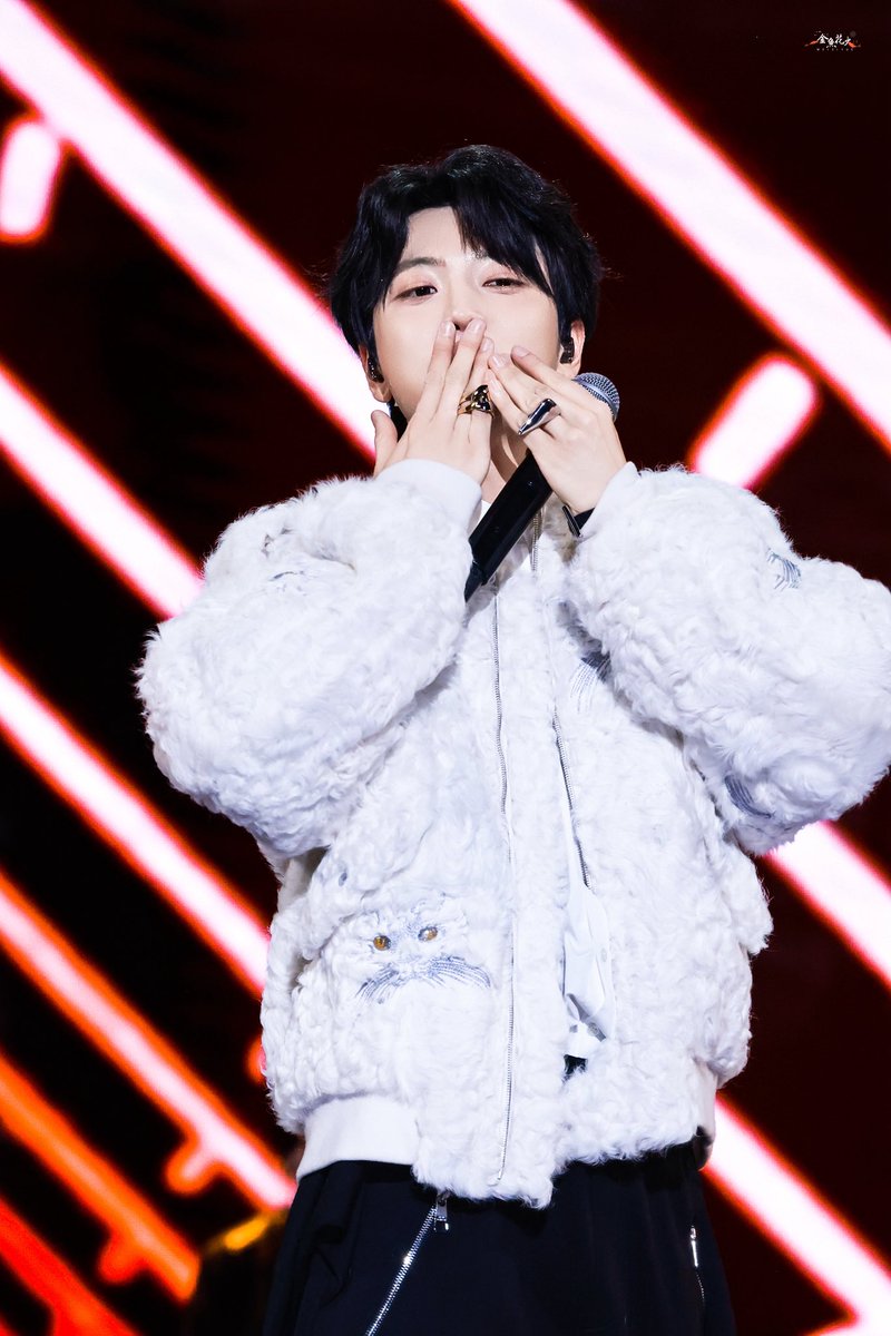 kingiyohanabi's tweet photo. #위자월 #魏子越 #WeiZiYue #ウィジャウォル https://t.co/CNSKIINHpD