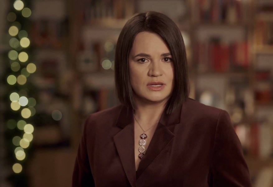 Жанчыны, якімі я ганаруся, нягледзячы ні на што.
З Новым годам, свет. Няхай будзе мір!