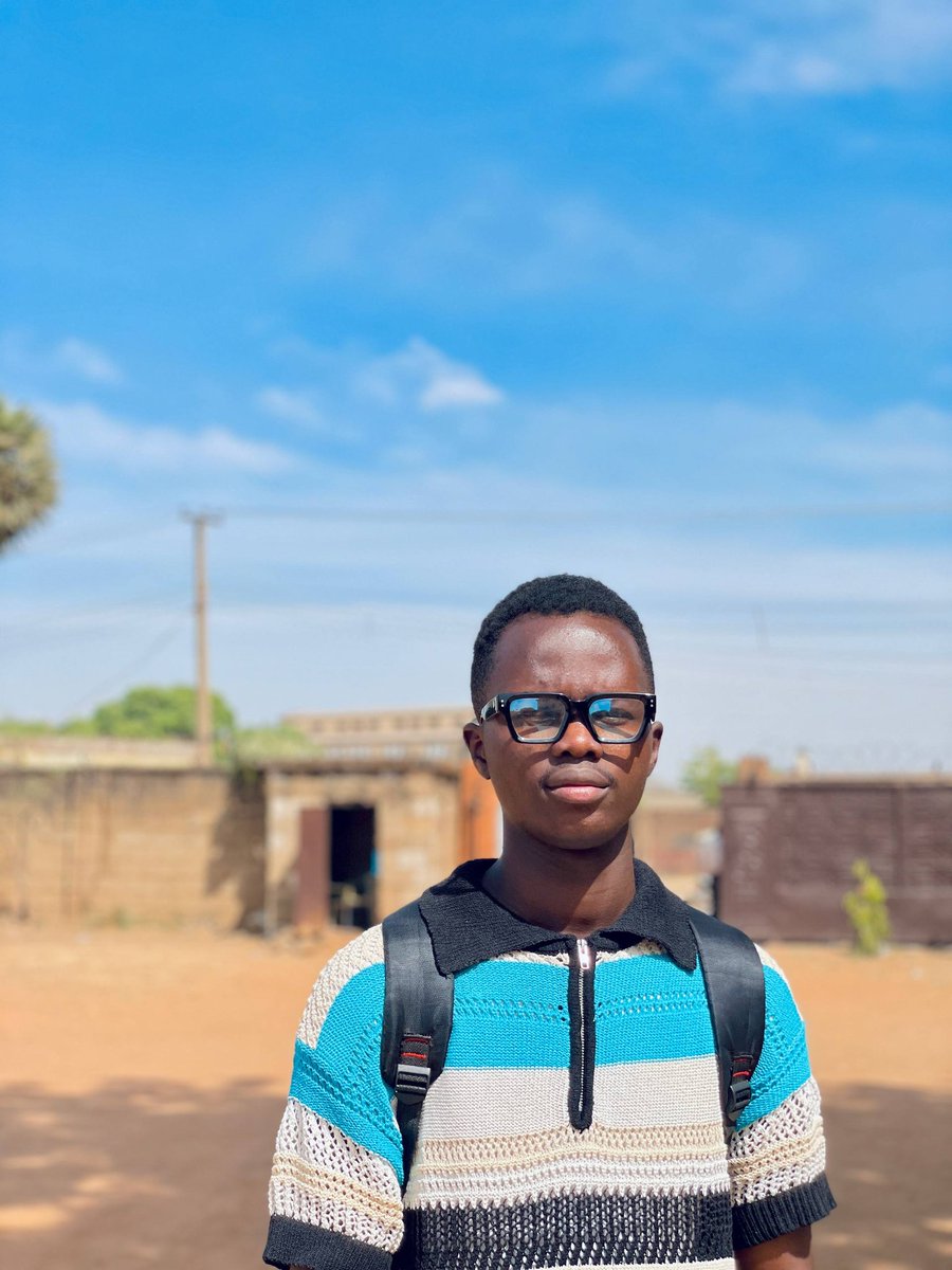 It's been a while here✍️

Happy New Year X FAM💕🎉🥳