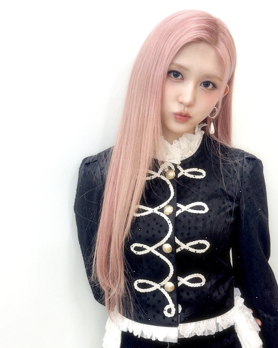 IVE OFFICIAL tweet media