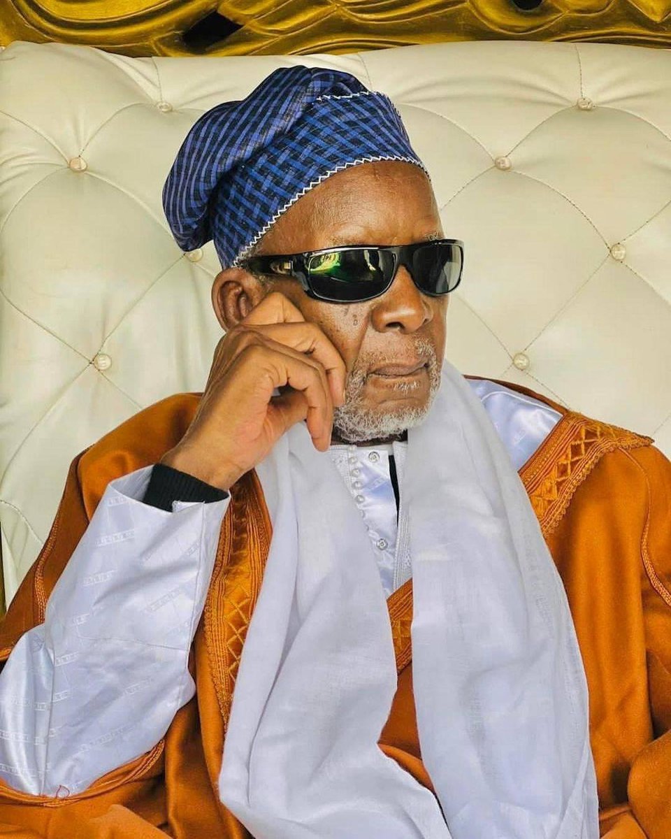 Happy new year 2026 with the Supreme Khalife Cheikhal Islam Imamoul Faida tijaniya Mawlana Cheikh Muhammadul Mahy Ibrahim Abdulaahi Niass Lutfu LLaahi bihi. Everlasting Peace.